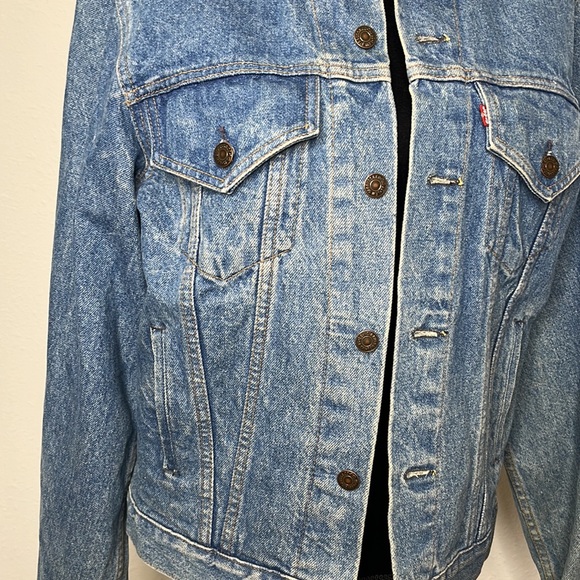 Levi’s size 40L jean jacket. - Picture 6 of 16
